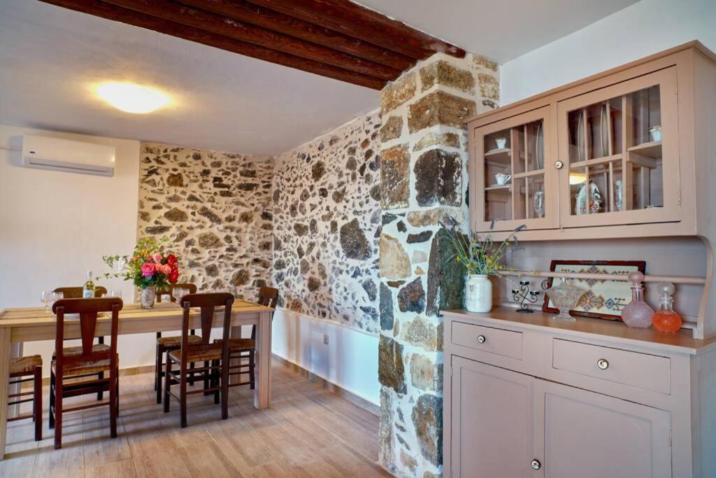 Maria'S Cozy Stonehouse Villa Kerames Екстериор снимка