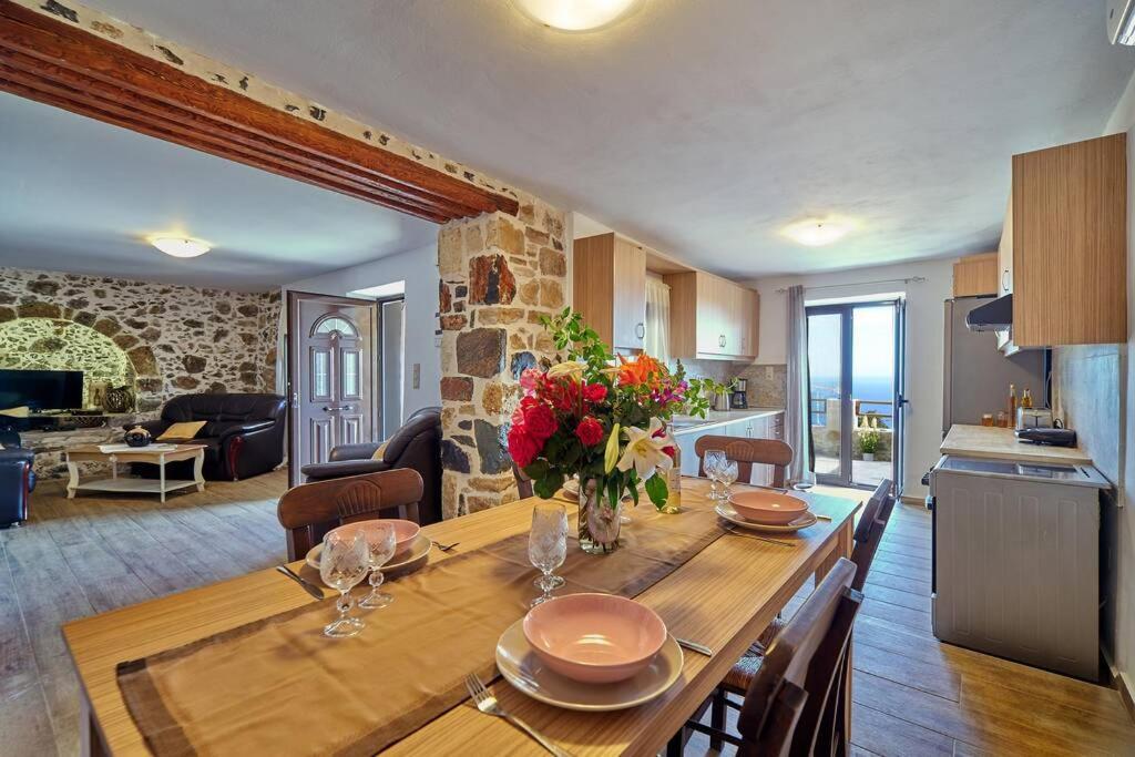 Maria'S Cozy Stonehouse Villa Kerames Екстериор снимка