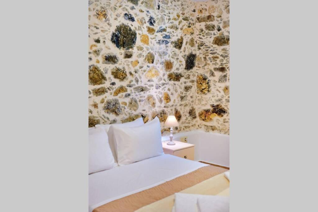 Maria'S Cozy Stonehouse Villa Kerames Екстериор снимка