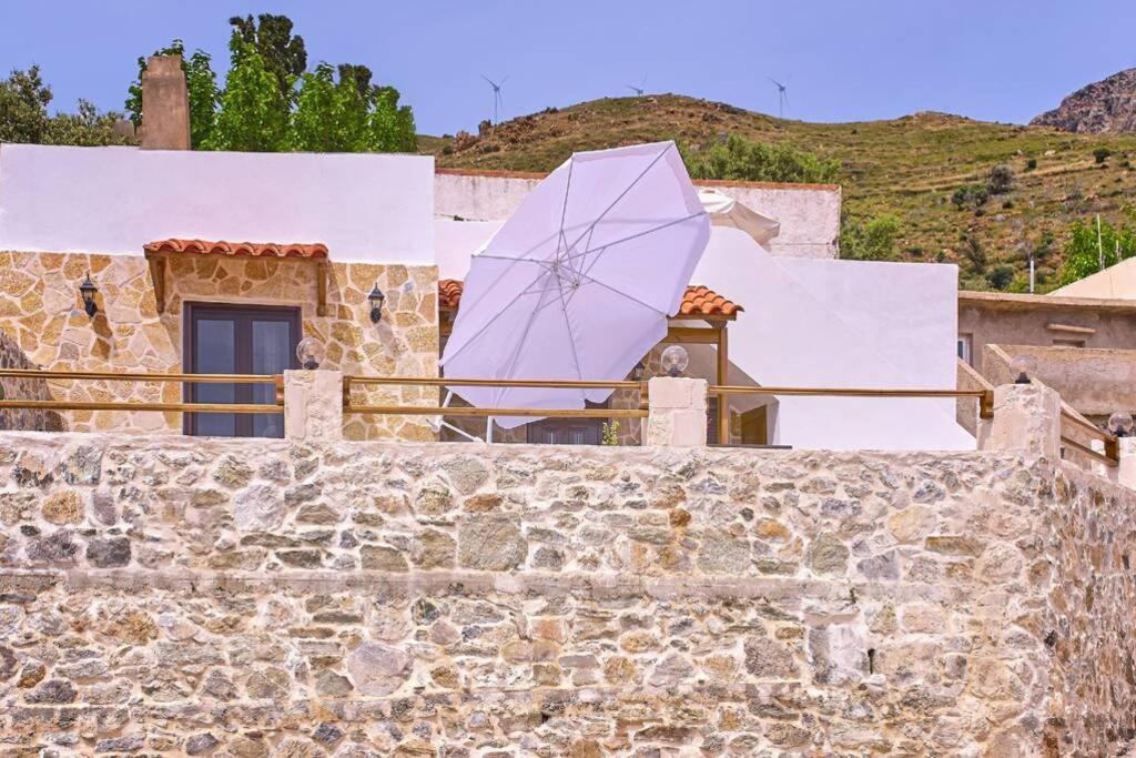 Maria'S Cozy Stonehouse Villa Kerames Екстериор снимка